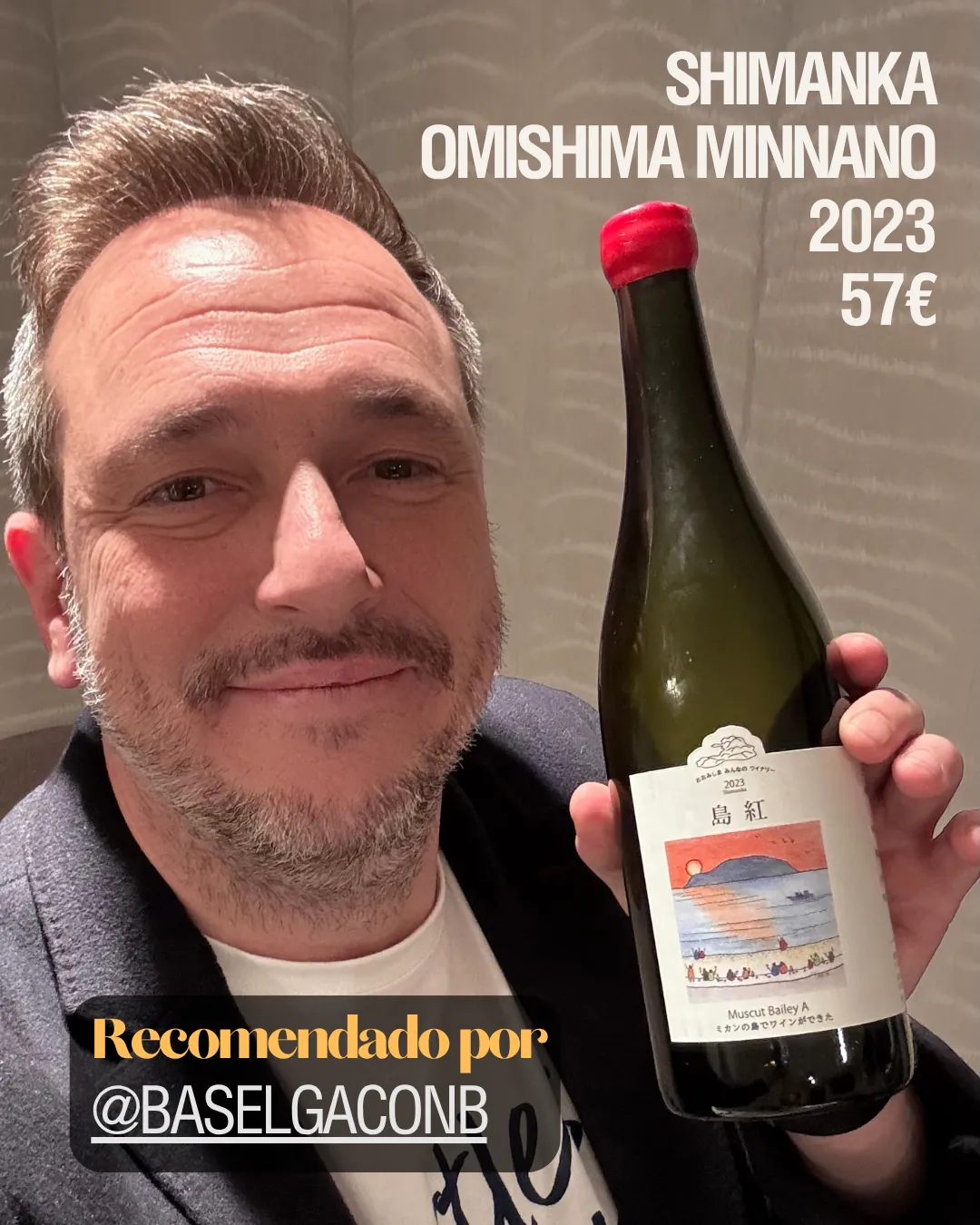 Botella de La Scala Jean Leon 2017 Cabernet Sauvignon junto al cartel de la viña histórica